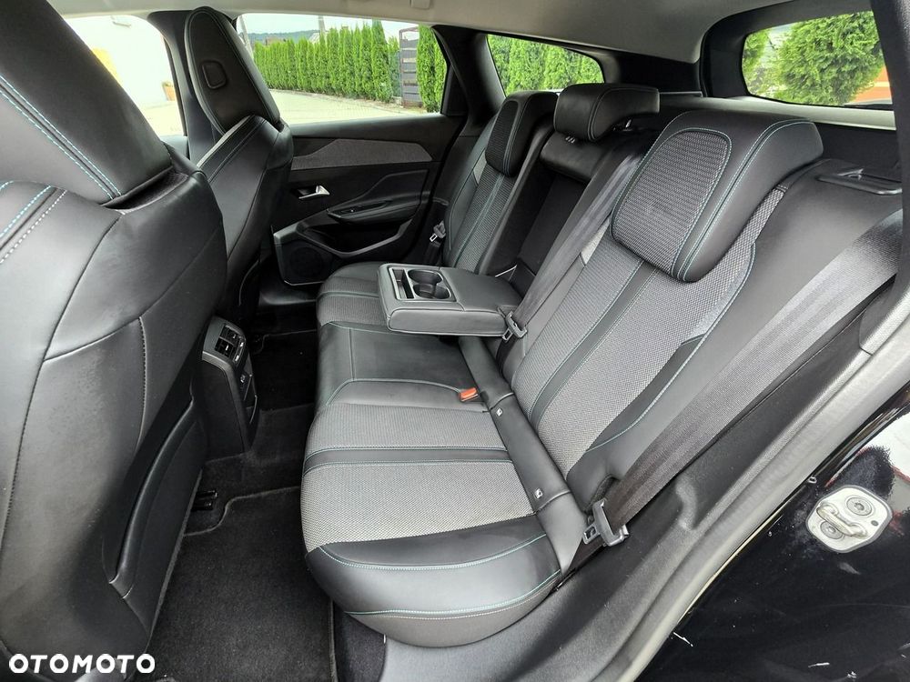 Peugeot 308 1.5 BlueHDi Allure S&S EAT8 - 32
