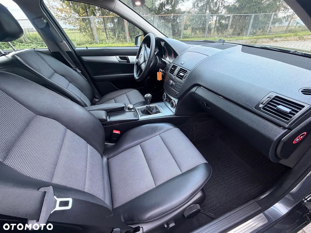 Mercedes-Benz Klasa C 200 Kompressor Elegance - 34