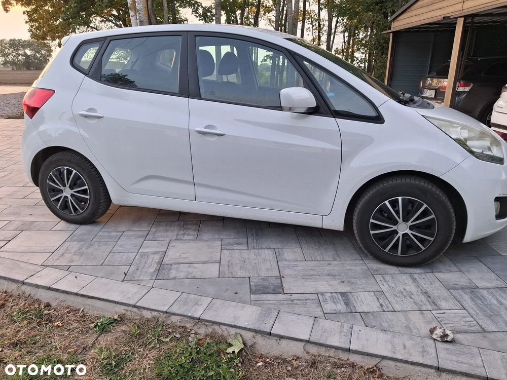 Kia Venga 1.4 CRDi 90 Business Line - 4