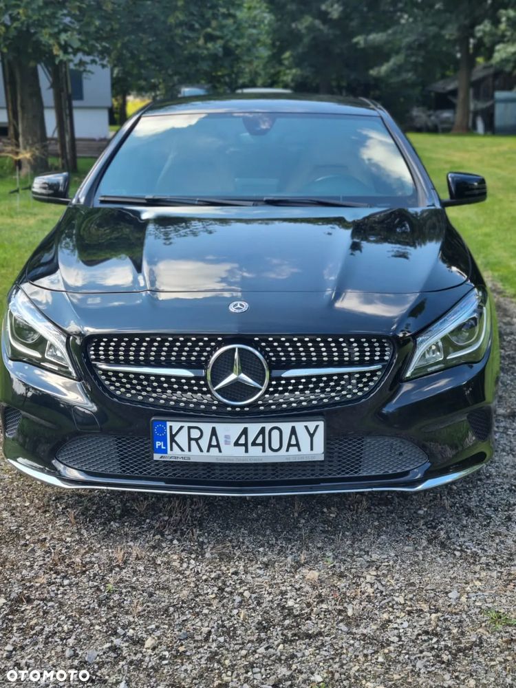 Mercedes-Benz CLA 250 7G-DCT Urban - 10