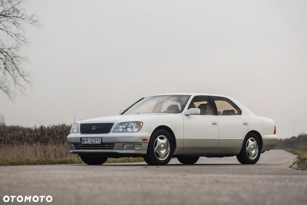 Lexus LS 400 - 1