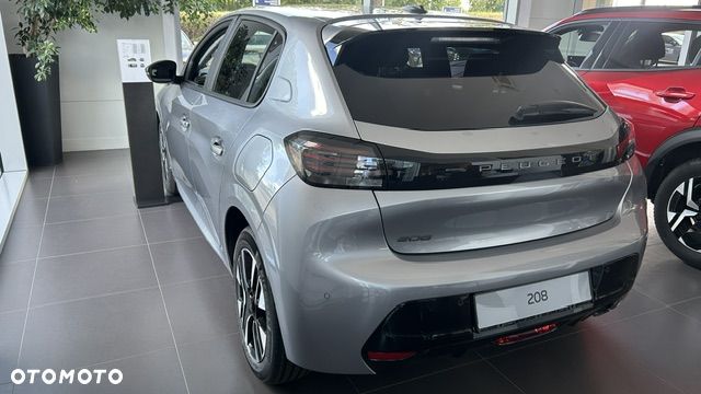 Peugeot 208 - 13