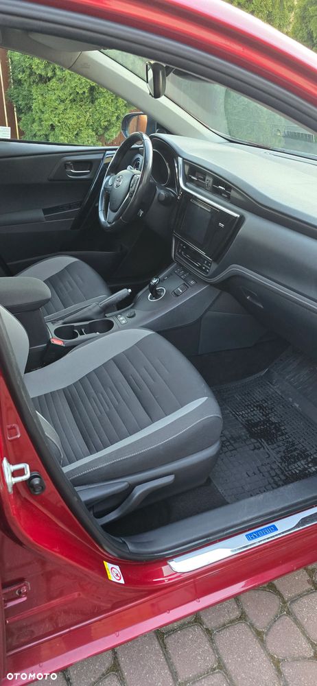 Toyota Auris Hybrid 135 Prestige - 9