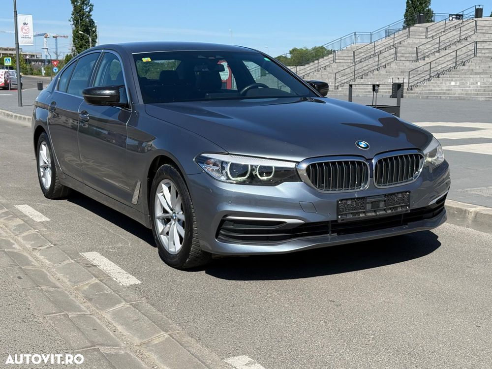 BMW Seria 5 520d Sport Line - 1