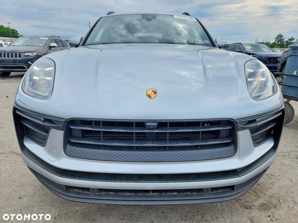 Porsche Macan - 2