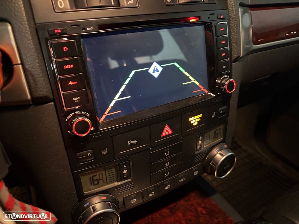 VW Touareg 3.0 TDI V6 Tiptronic - 10