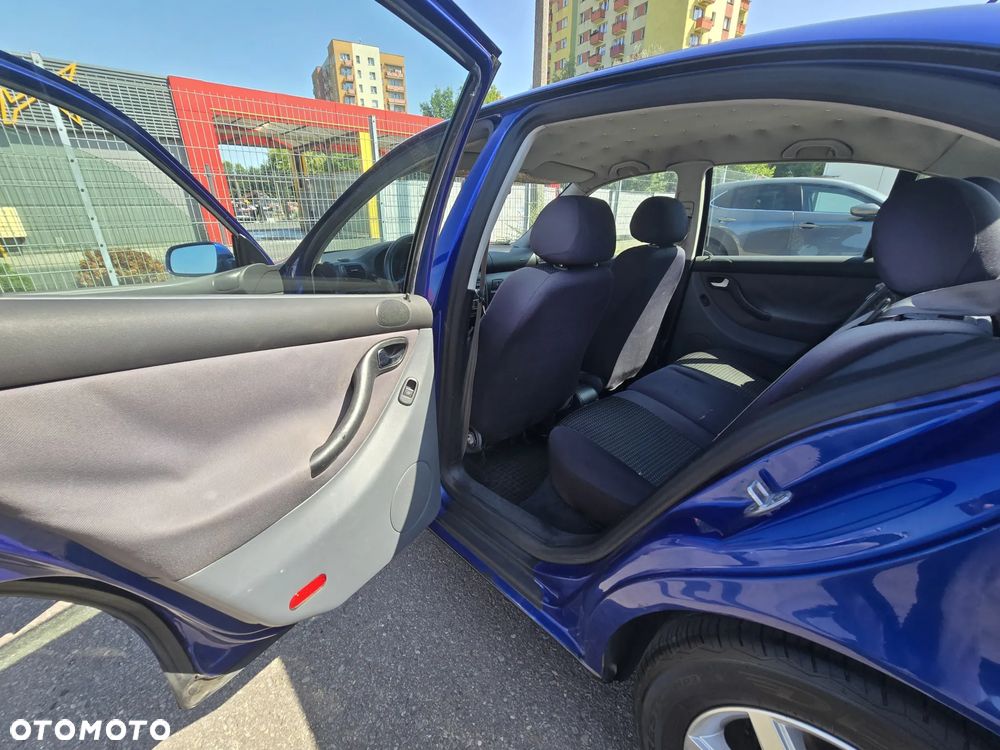Seat Leon 1.9 TDI Signo - 8