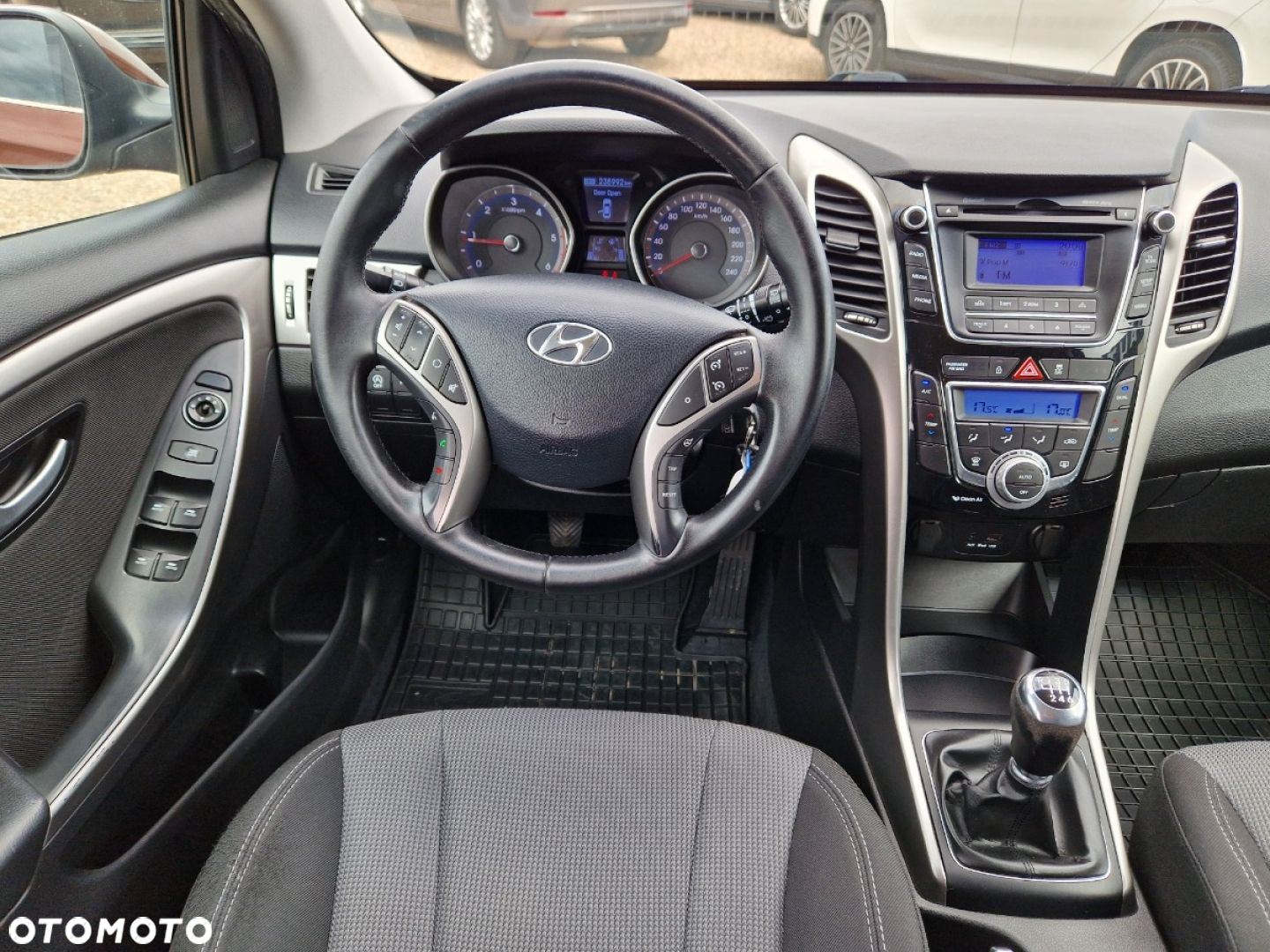 Hyundai i30 1.6 CRDi BlueDrive Classic - 16