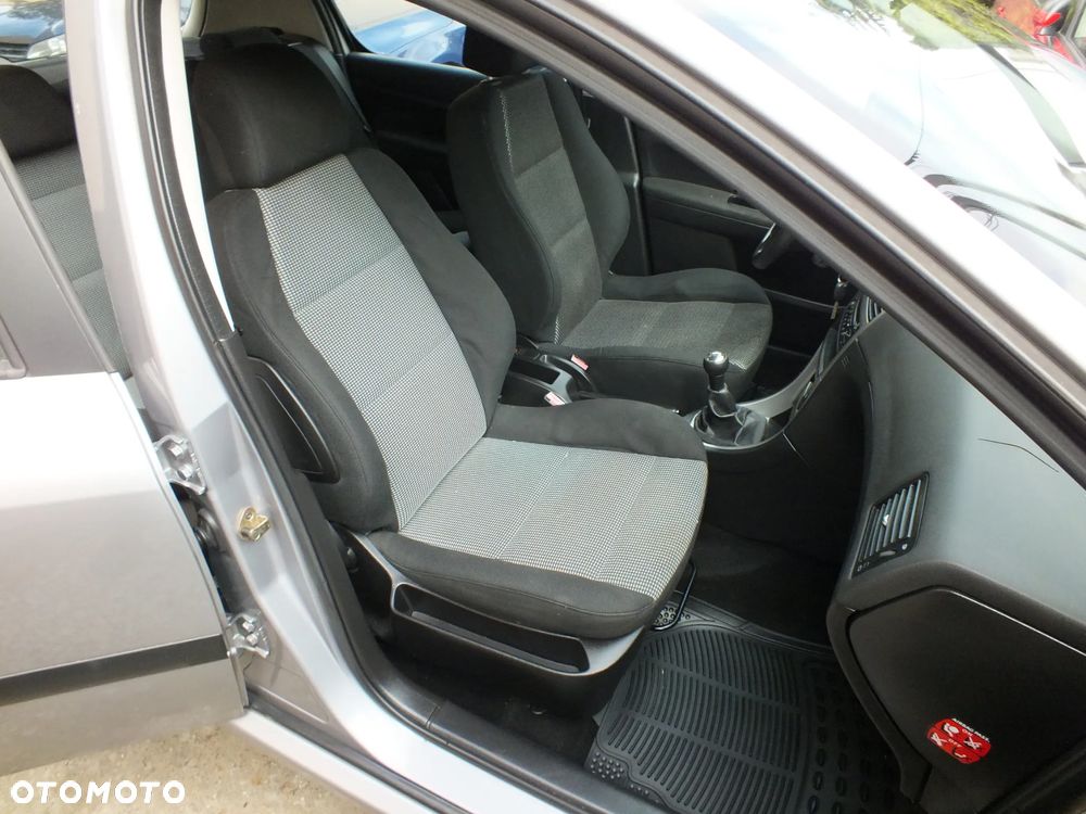 Peugeot 307 - 15