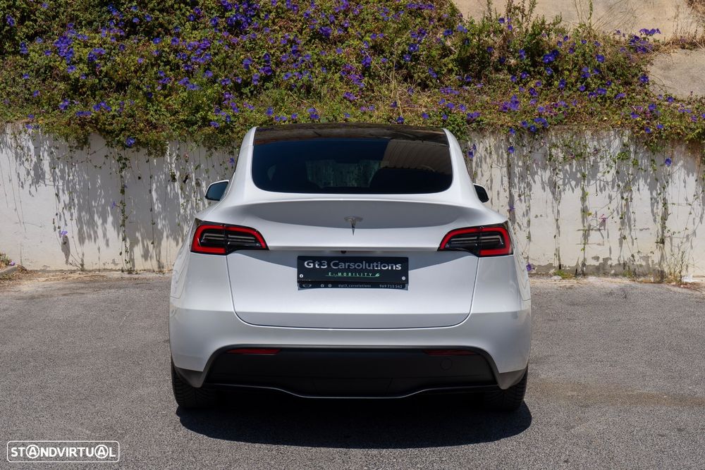 Tesla Model Y RWD - 8