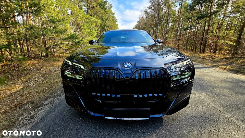BMW i7 105.7kWh eDrive50 - 35