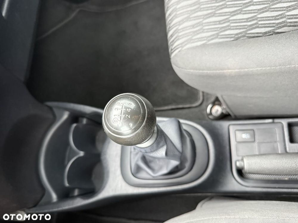 Toyota Yaris 1.33 VVT-i Cool - 28