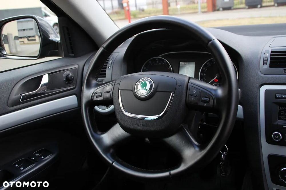 Skoda Octavia 1.8 TSI FAMILY - 22