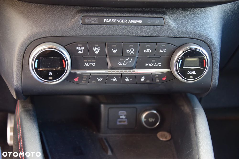 Ford Kuga 2.0 EcoBlue AWD ST-Line X - 16