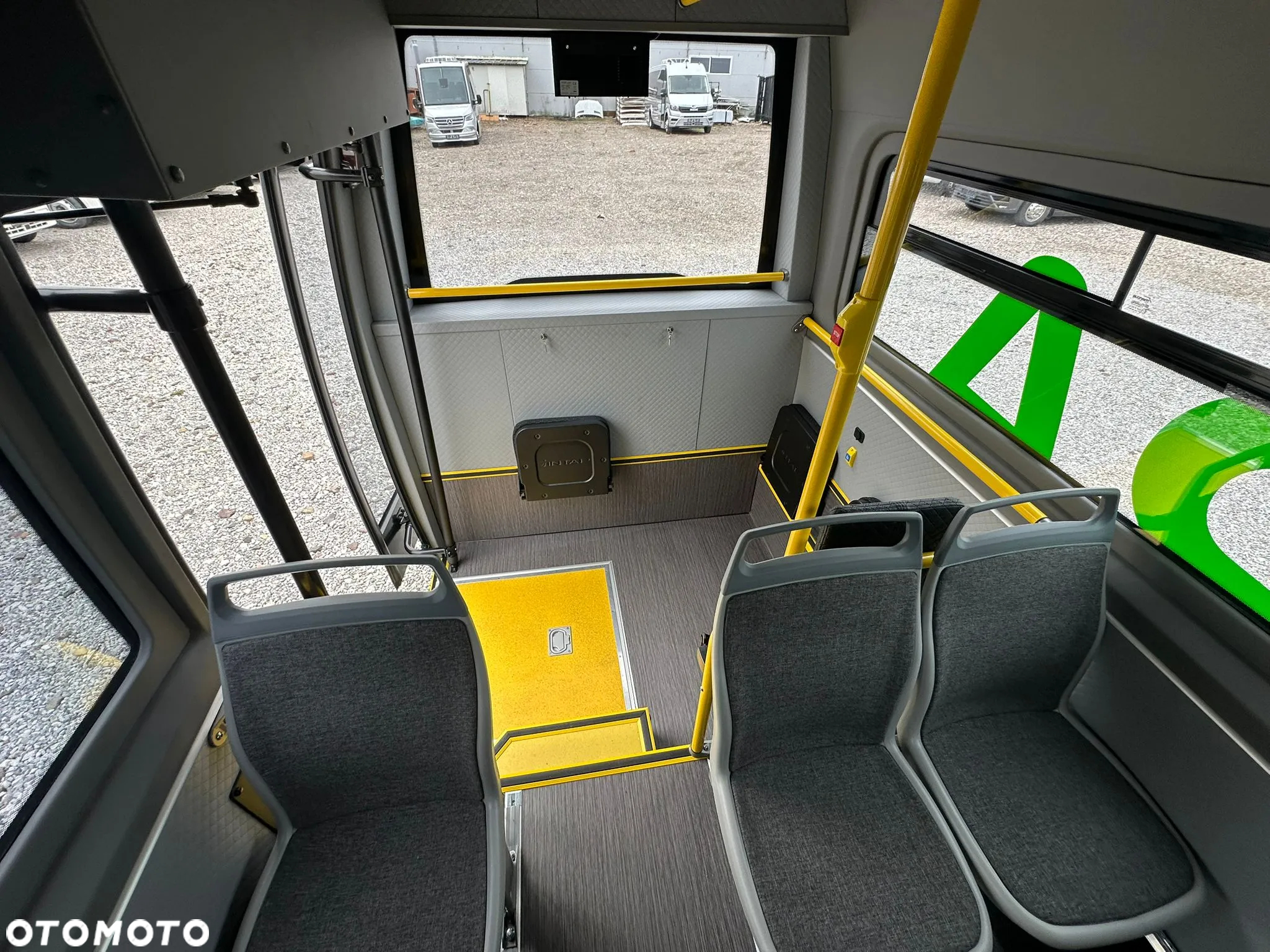 Mercedes-Benz eSprinter - 13