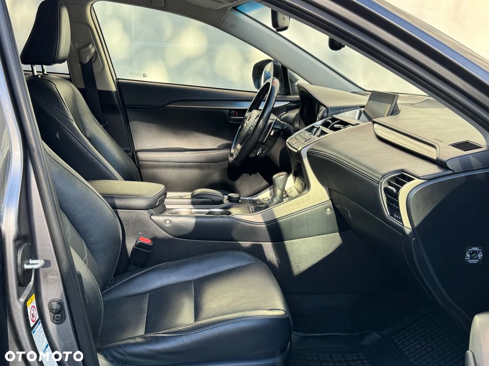 Lexus NX 200t Elite AWD - 27