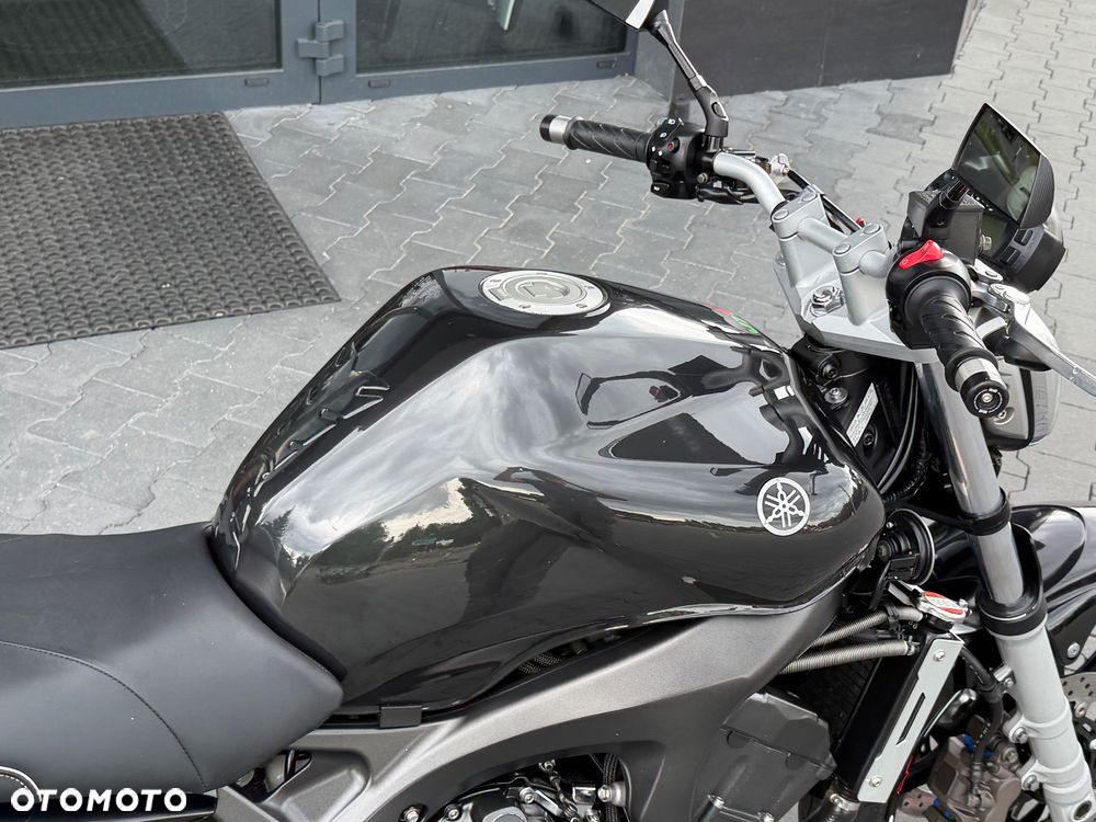Yamaha FZ6 - 14
