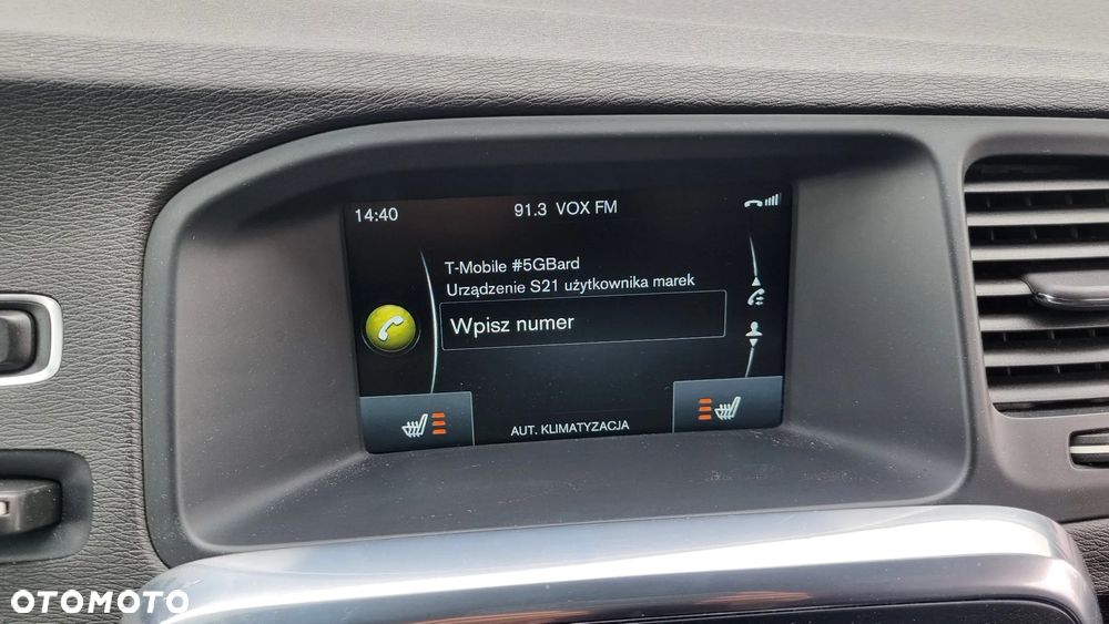 Volvo V60 D4 Geartronic Momentum - 29