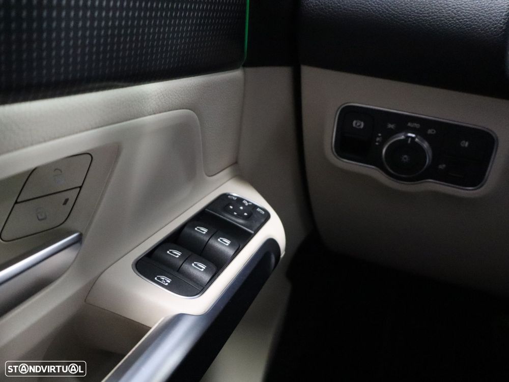 Mercedes-Benz GLB 180 d Progressive - 24