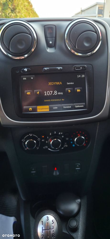 Dacia Sandero TCe 90 Laureate - 27