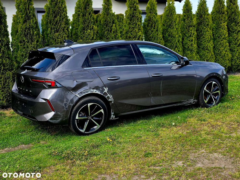 Opel Astra 1.5 D Automatik Elegance - 4