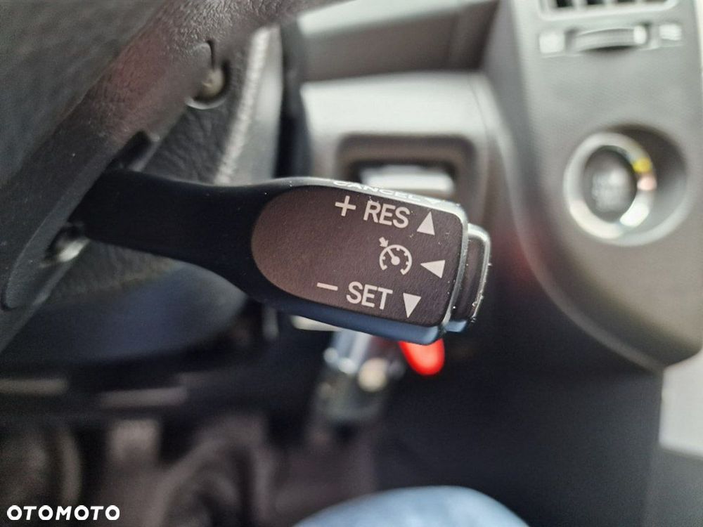 Toyota Corolla Verso - 14