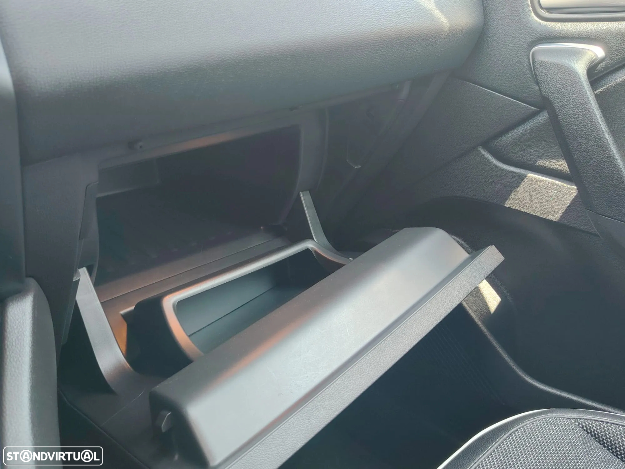 Renault Captur 1.0 TCe Techno Bi-Fuel - 22