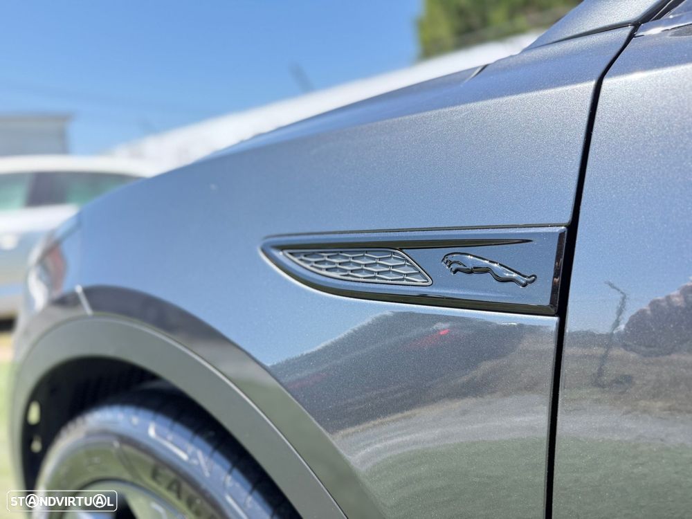 Jaguar E-Pace 1.5 P300e R-Dynamic HSE AWD Aut. - 8