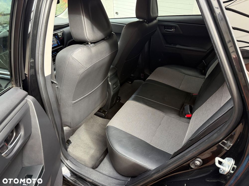 Toyota Auris 1.2 T Selection - 8
