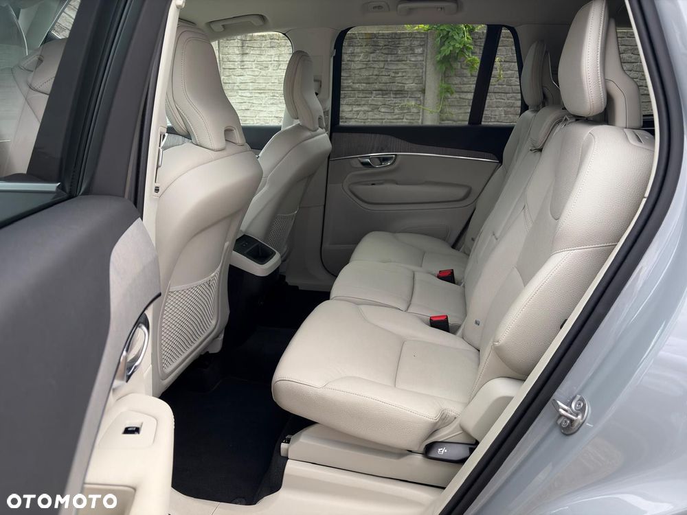 Volvo XC 90 - 16
