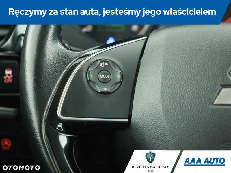 Mitsubishi Outlander - 16