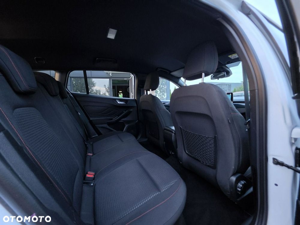 Ford Focus 2.0 EcoBlue ST-Line - 32