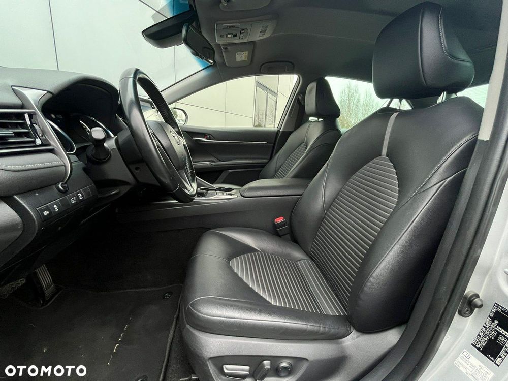 Toyota Camry 2.5 Hybrid Prestige CVT - 14