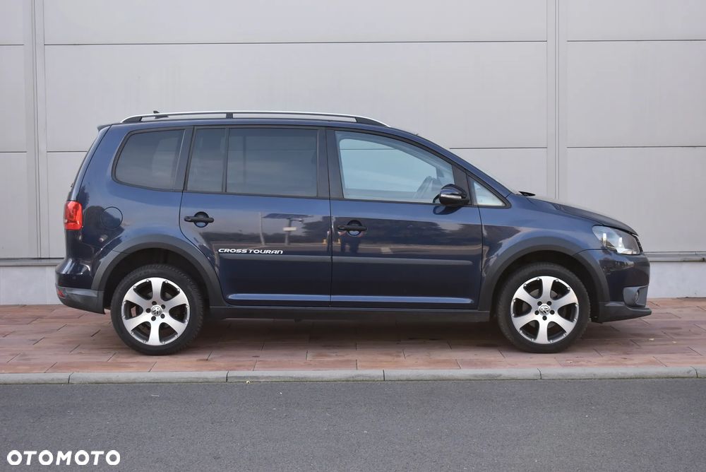 Volkswagen Touran - 20