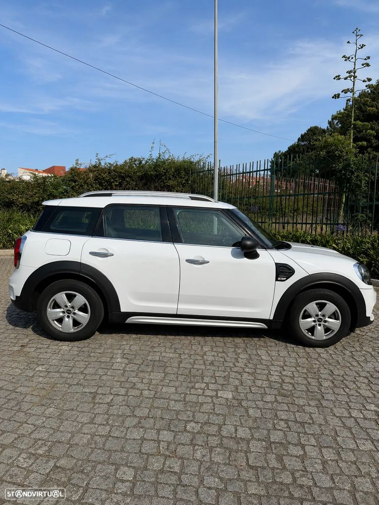 MINI Countryman One D - 3