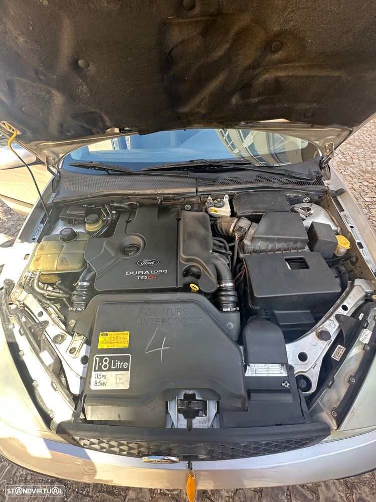 Ford Focus 1.8 TDCi Ghia - 17