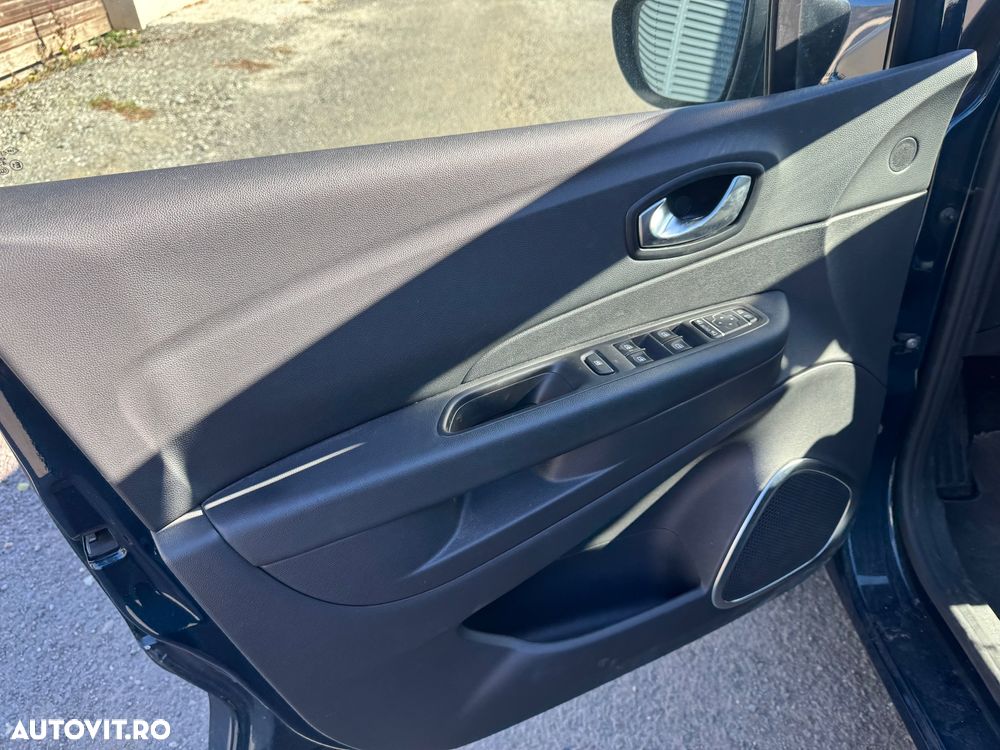 Renault Captur TCe FAP Intens - 13