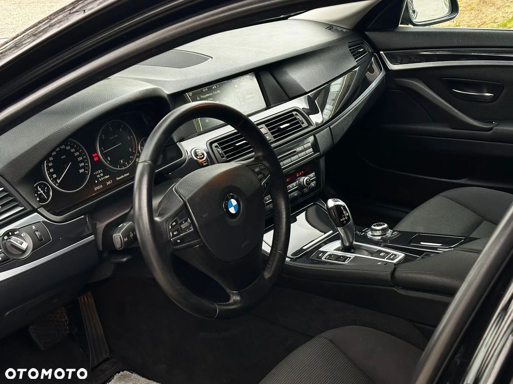 BMW Seria 5 520d - 8