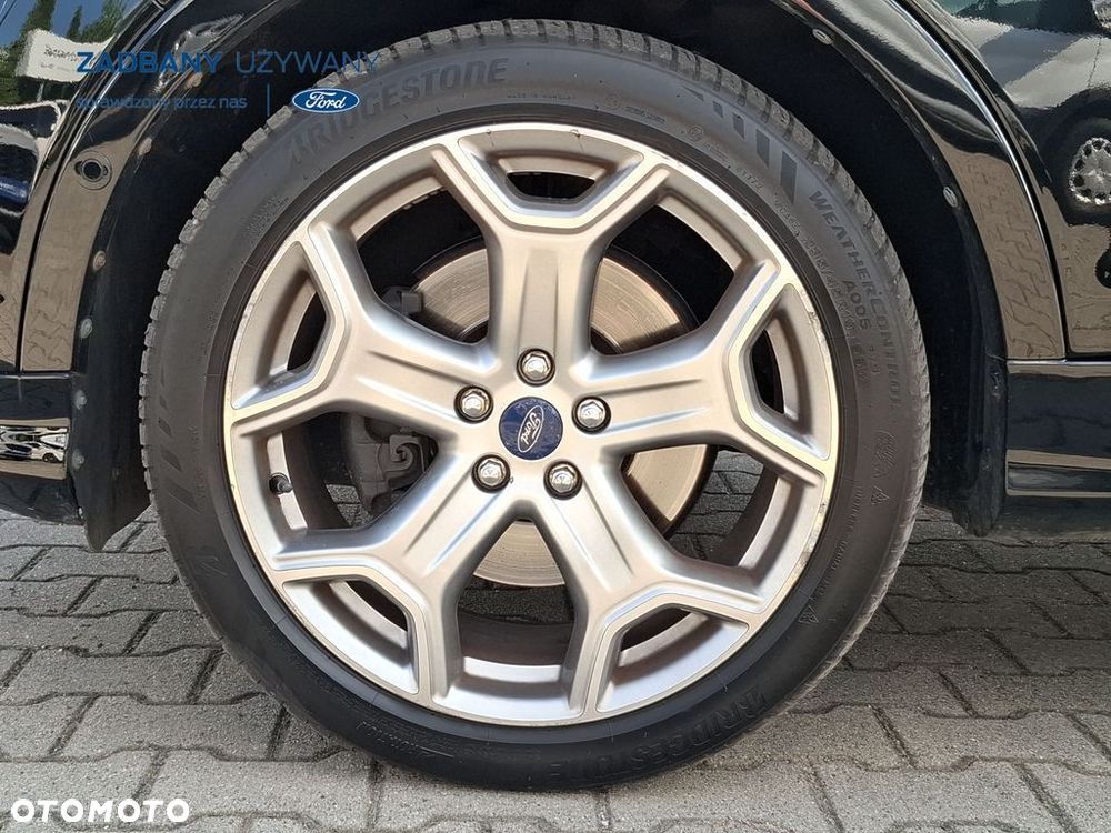Ford Escape 2.0 EcoBoost AWD Titanium - 27