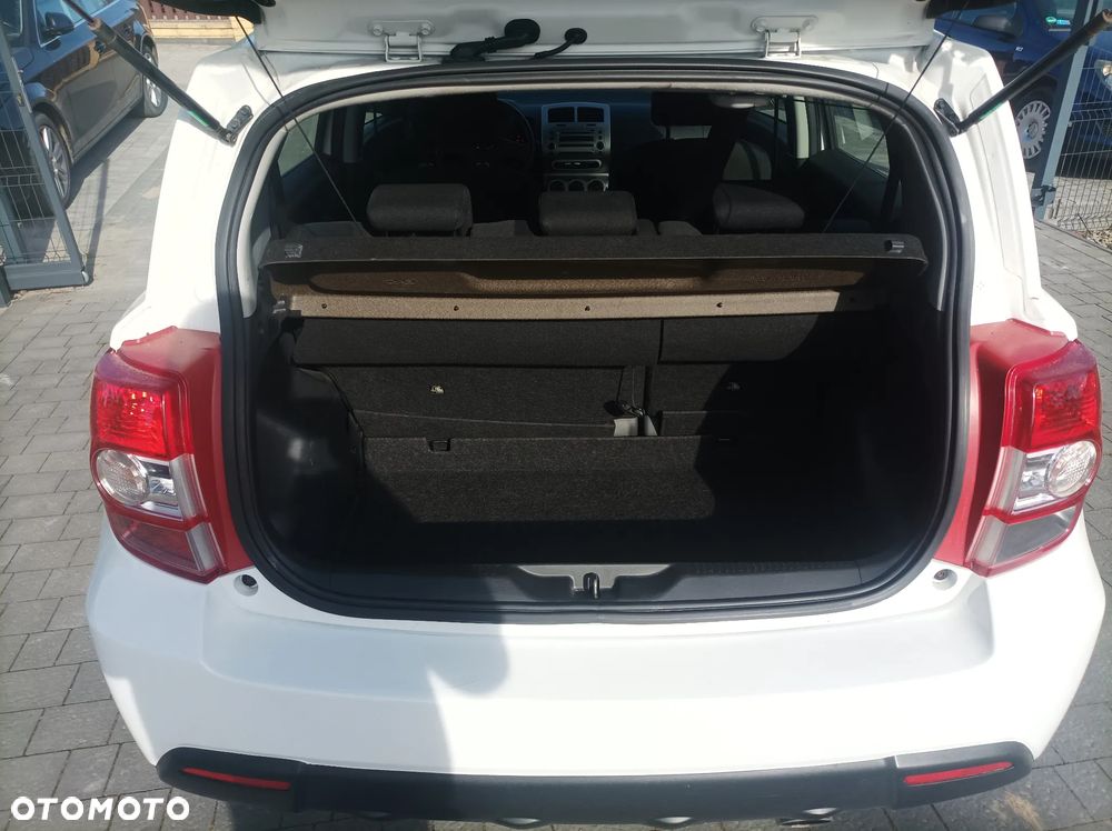 Toyota Urban Cruiser 1.4 D-4D 4x4 Life - 7