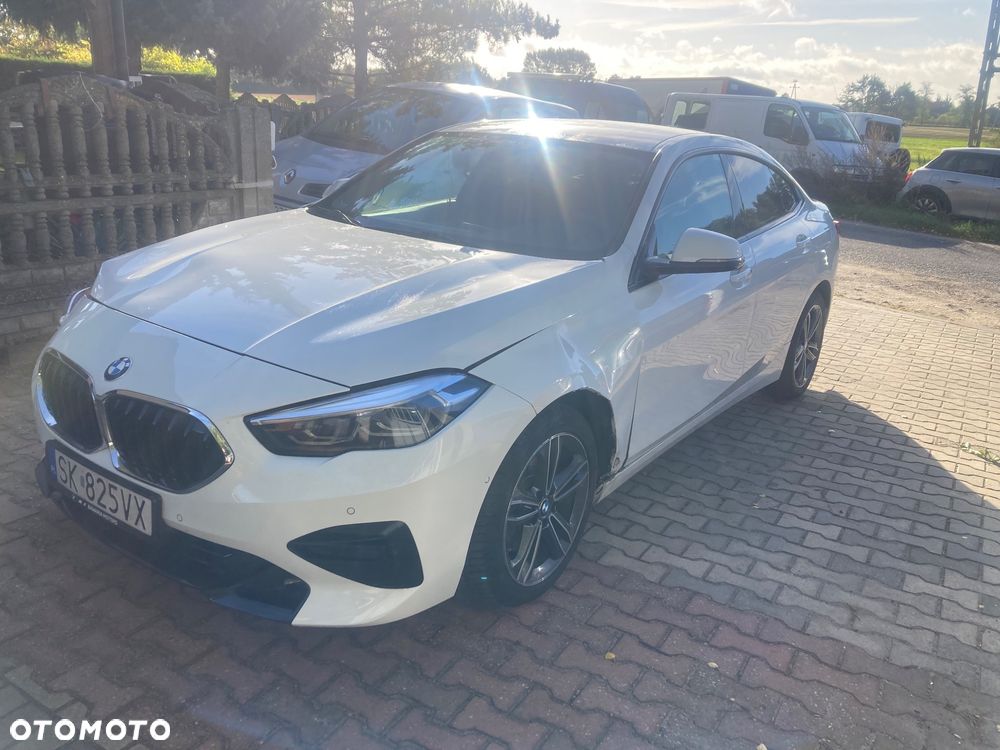 BMW Seria 2 218d Sport Line sport - 4