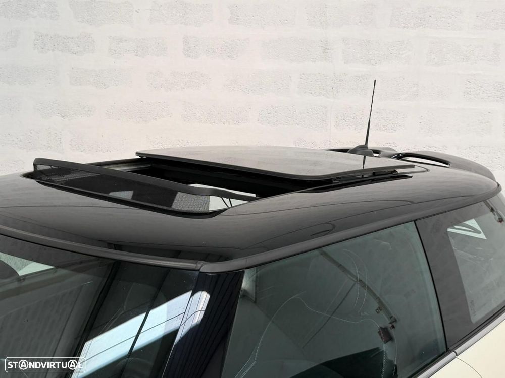 MINI 3 Portas Cooper SD - 12