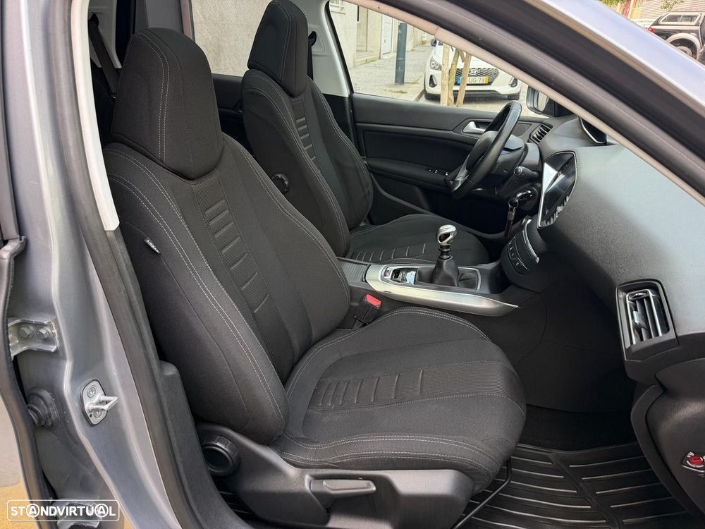 Peugeot 308 SW 2.0 BlueHDi Allure - 17