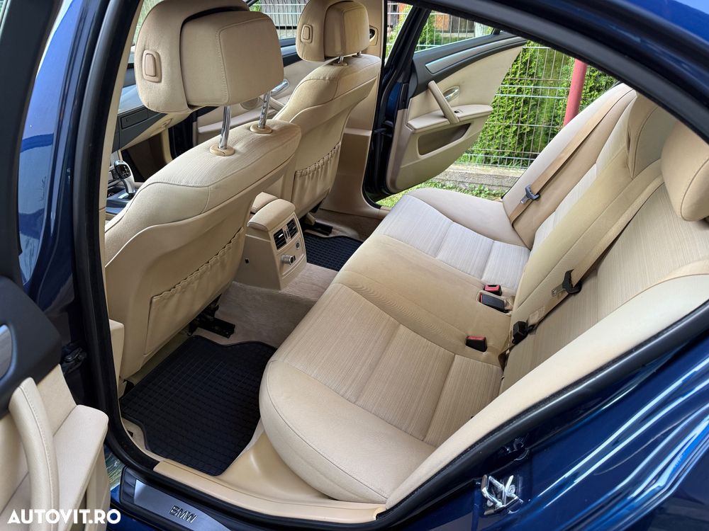 BMW Seria 5 520d Aut. Edition Exclusive - 13