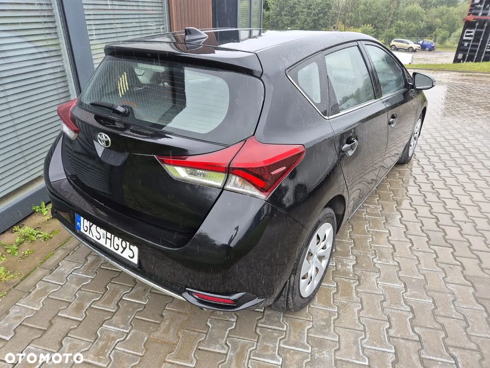Toyota Auris 1.6 D-4D Dynamic - 8