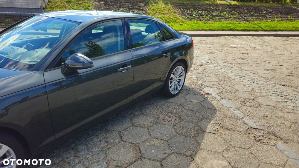 Audi A4 Limousine 2.0 TFSI ultra S tronic design - 4