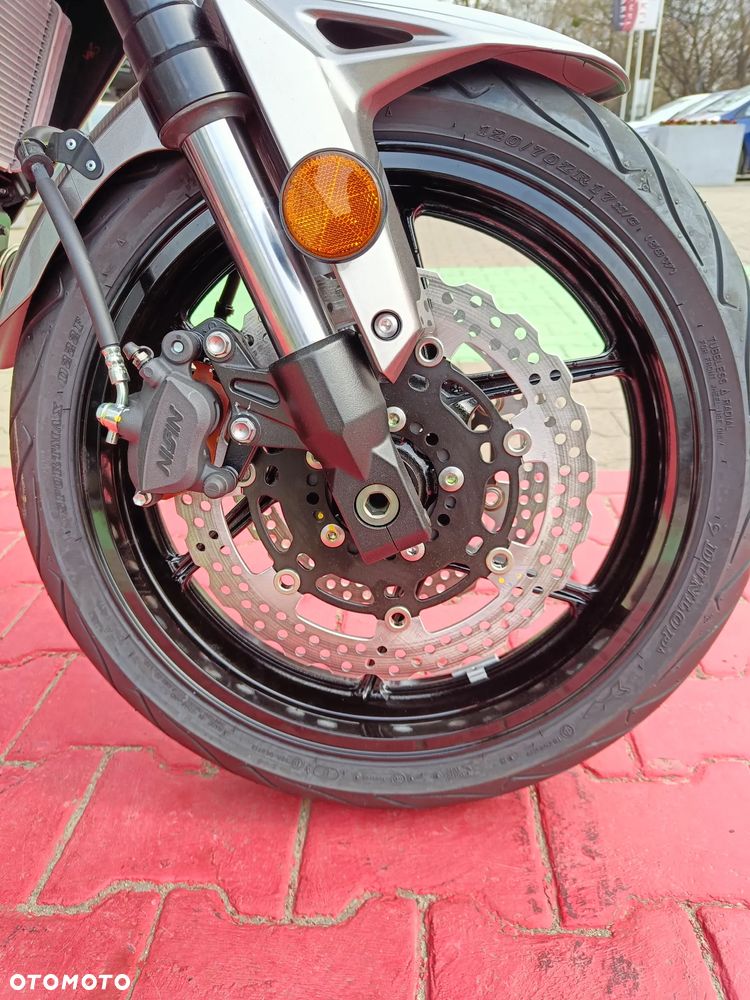 Kawasaki Versys 650 - 16