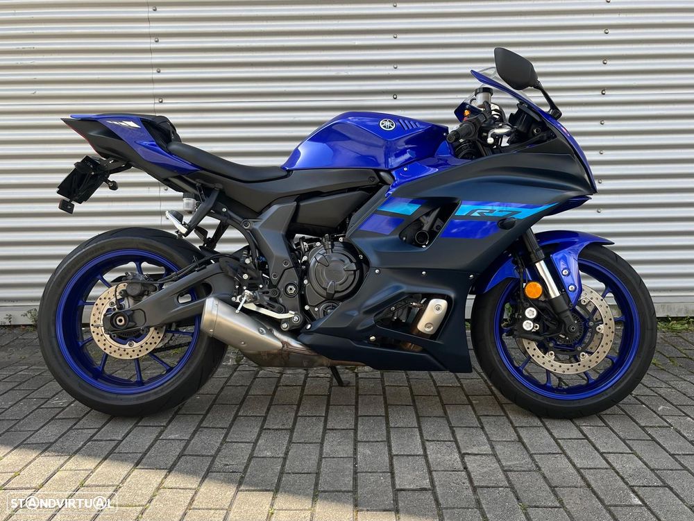 Yamaha YZF R7 - 1