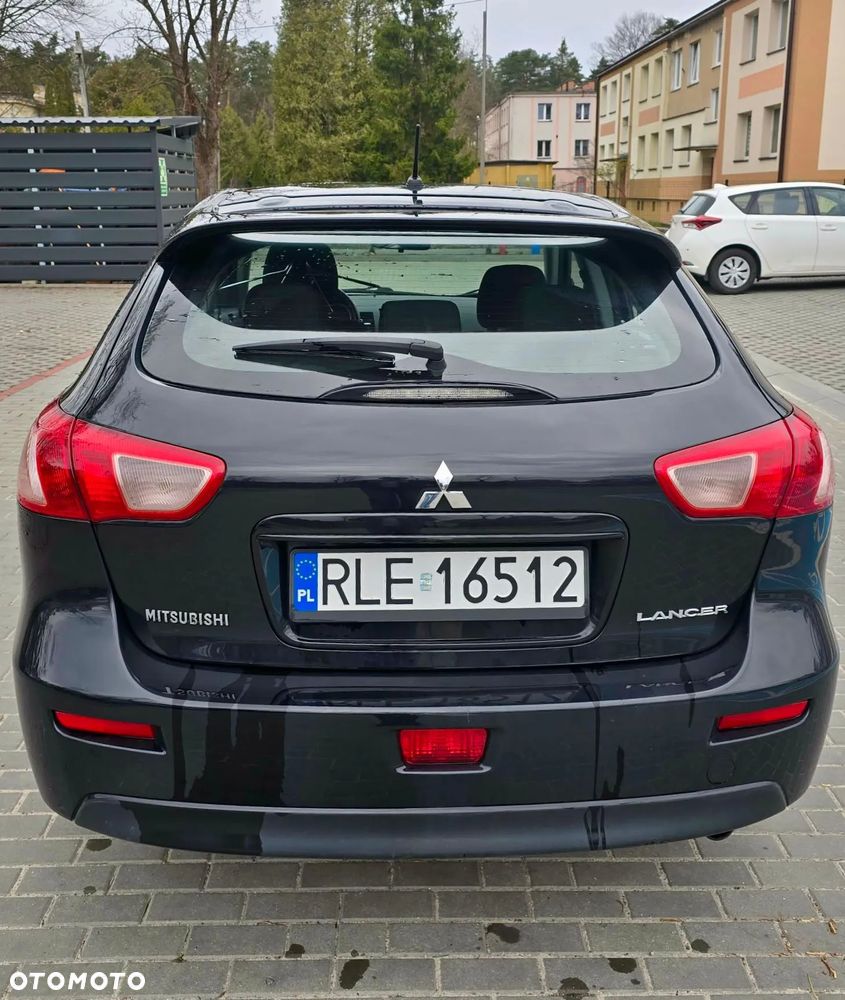 Mitsubishi Lancer 1.8 Invite - 5