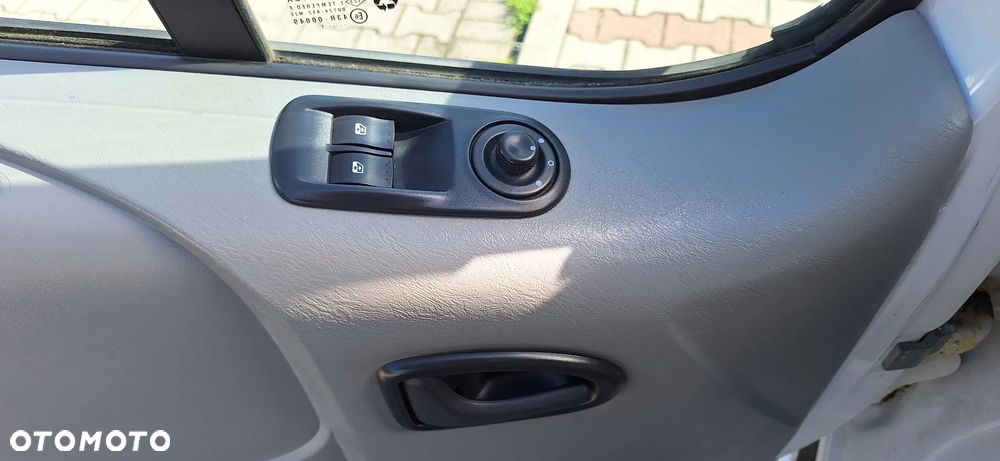 Nissan Primastar - 14